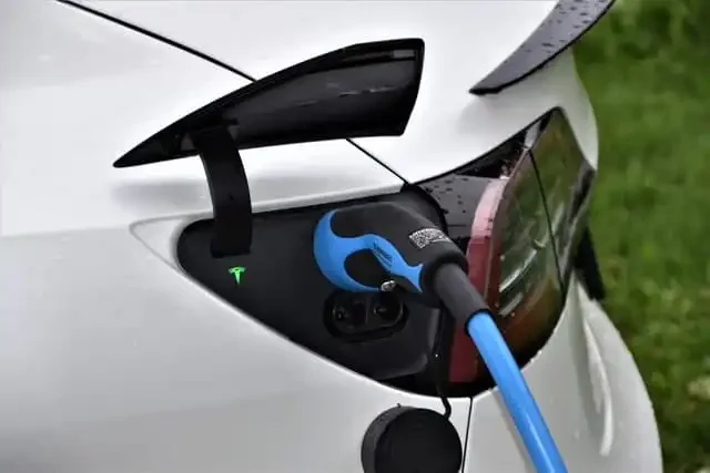 Borne de recharge de véhicule électrique