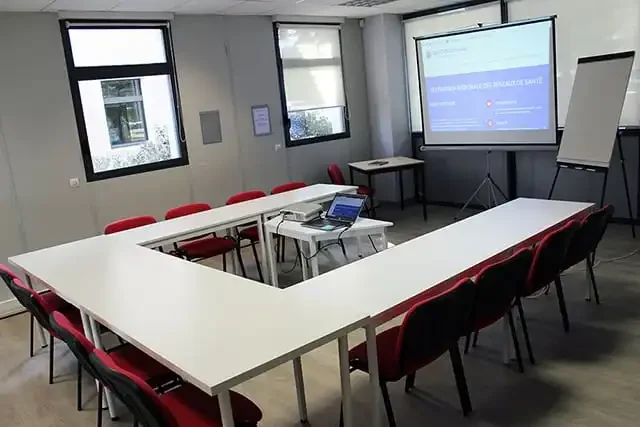 Salle de débriefing