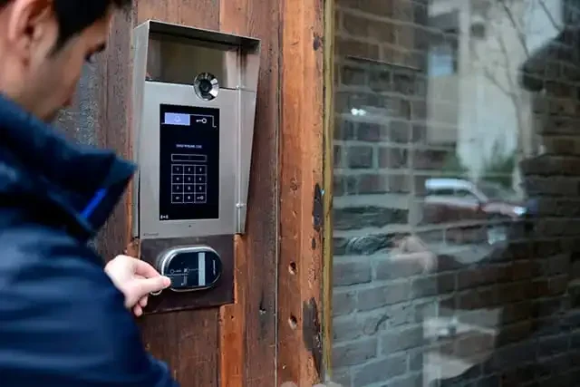 Contrôle d'accès visiophone copropriété immeuble